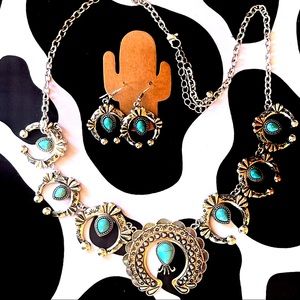Turquoise Naja Necklace and Earrings Set